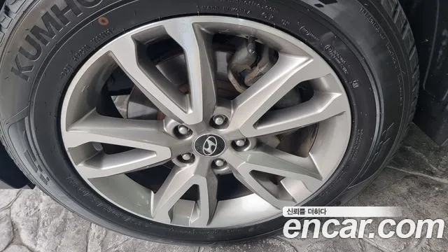 Hyundai Santa Fe 2013 thumb 4