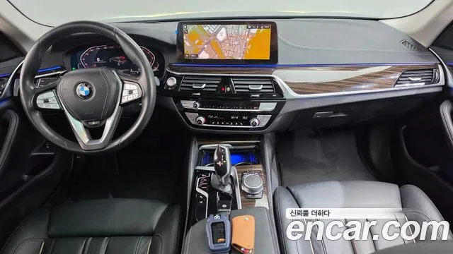 BMW 5-Series 2021 thumb 7