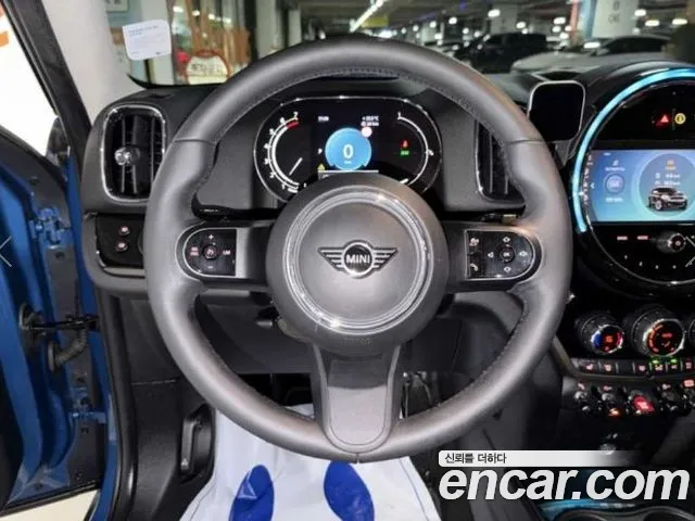 MINI Countryman 2023 thumb 9