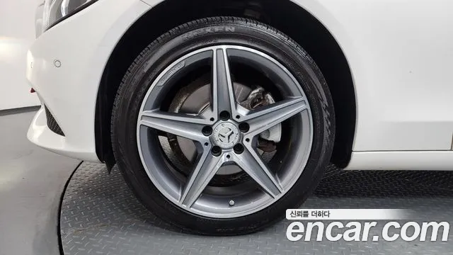 Mercedes-Benz C-Класс 2016 thumb 5