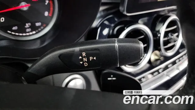 Mercedes-Benz C-Класс 2016 thumb 9