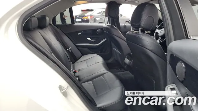 Mercedes-Benz C-Класс 2016 thumb 12