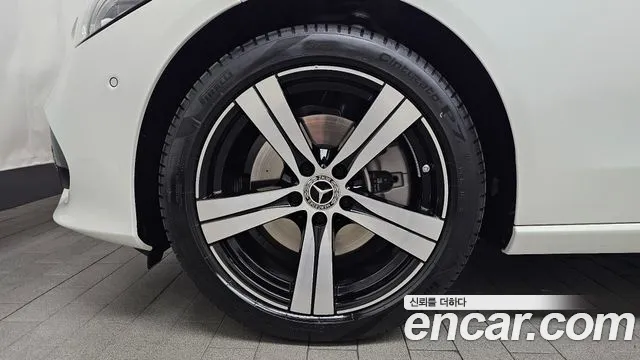 Mercedes-Benz C-Класс 2026 thumb 4
