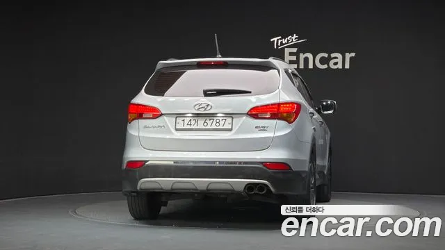 Hyundai Santa Fe 2013 thumb 4