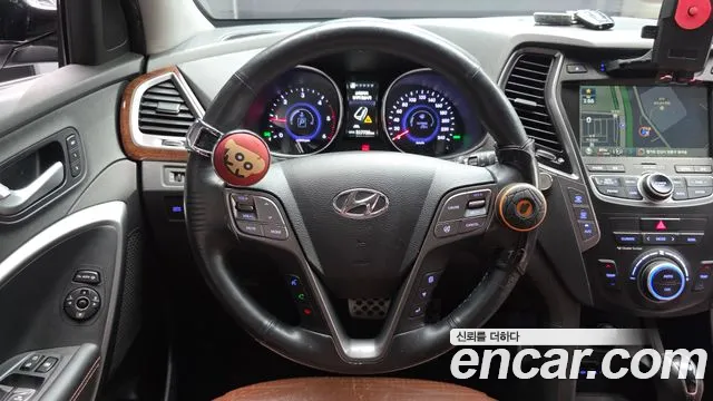 Hyundai Santa Fe 2013 thumb 12