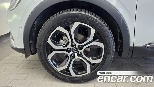 Renault-KoreaSamsung Arkana 2023 thumb 5