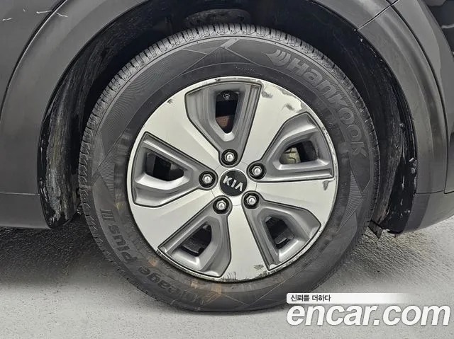 Kia Niro 2018 thumb 5