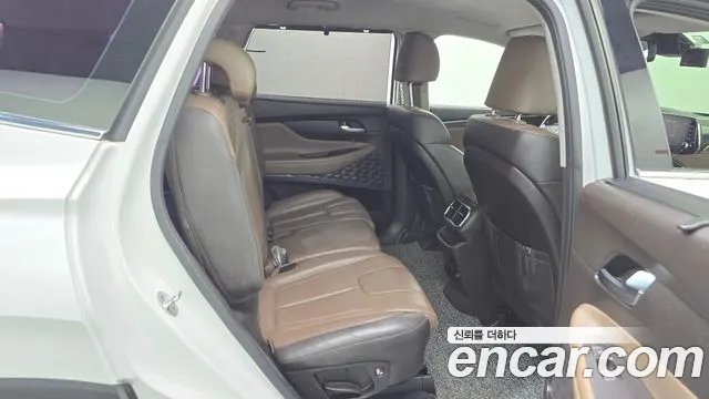 Hyundai Santa Fe 2018 thumb 11