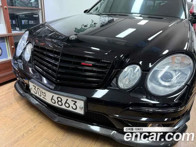 Mercedes-Benz E-Класс 2005 thumb 12