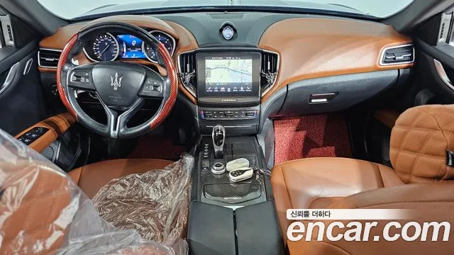 Maserati Ghibli 2018 thumb 7