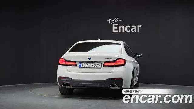 BMW 5-Series 2023 thumb 4