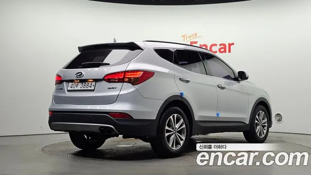 Hyundai Santa Fe 2015 thumb 2