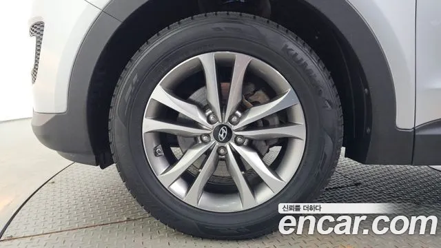 Hyundai Santa Fe 2015 thumb 5