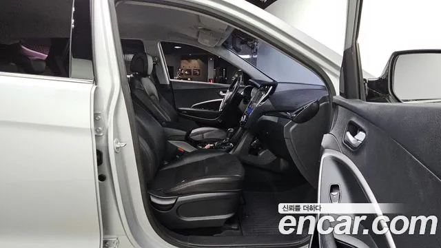 Hyundai Santa Fe 2015 thumb 12