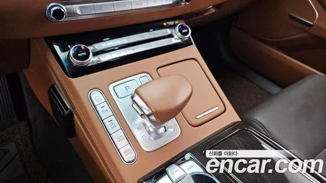 Genesis G90 2019 thumb 9