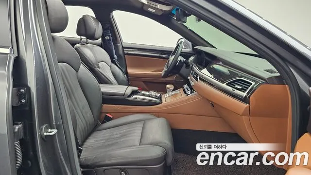 Genesis G90 2019 thumb 11