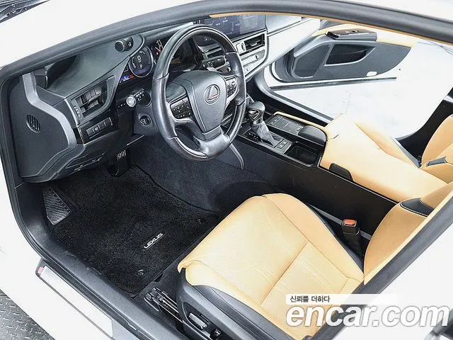 Lexus ES 2021 thumb 10