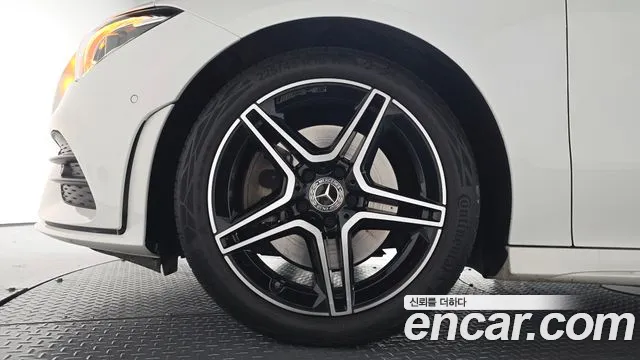 Mercedes-Benz CLA 2023 thumb 4