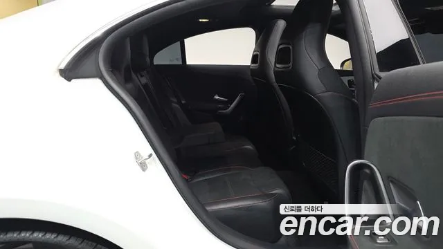 Mercedes-Benz CLA 2023 thumb 10