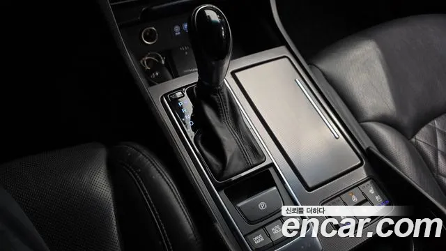 Hyundai Aslan 2015 thumb 9
