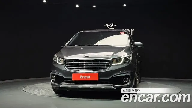 Kia Carnival 2016 thumb 3