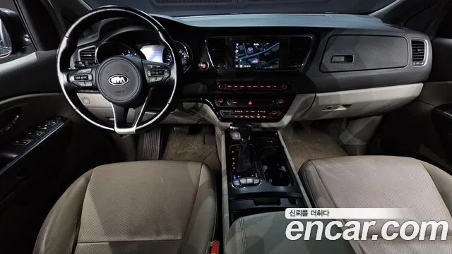 Kia Carnival 2016 thumb 7