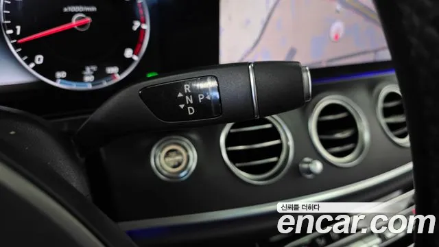 Mercedes-Benz E-Класс 2017 thumb 9