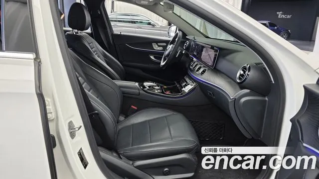 Mercedes-Benz E-Класс 2017 thumb 11