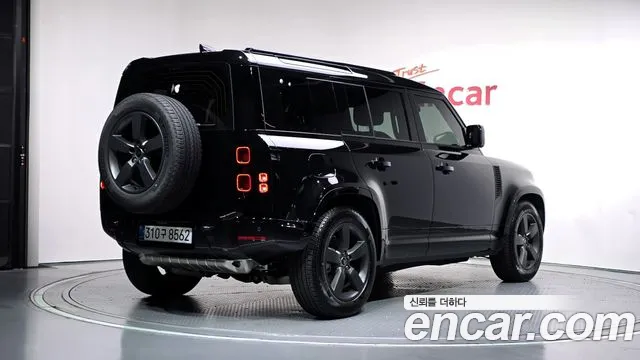 Land Rover Defender 2025 thumb 2