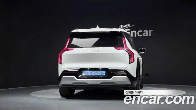 Kia EV9 2023 thumb 4