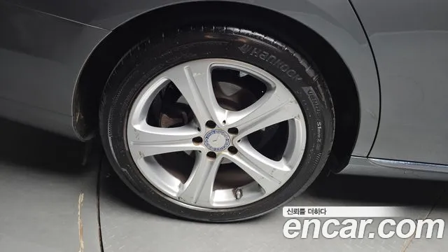 Mercedes-Benz E-Класс 2017 thumb 5