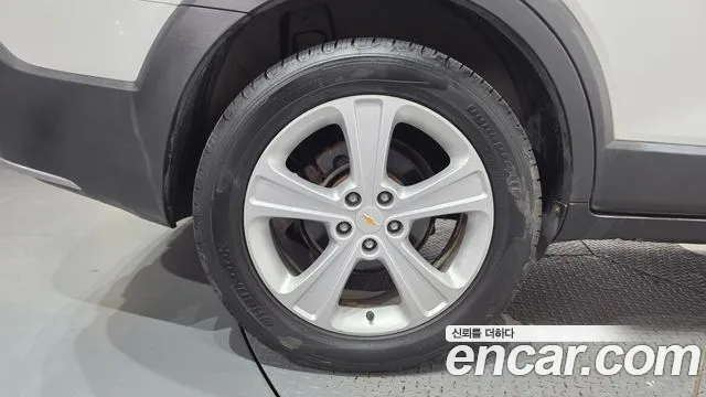 ChevroletGMDaewoo Captiva 2013 thumb 5