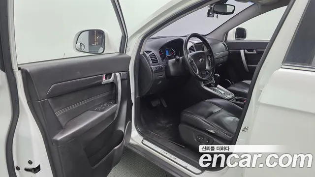 ChevroletGMDaewoo Captiva 2013 thumb 10