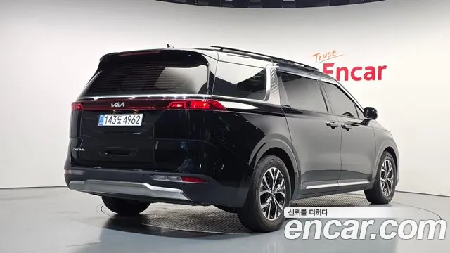 Kia Carnival 2022 thumb 2