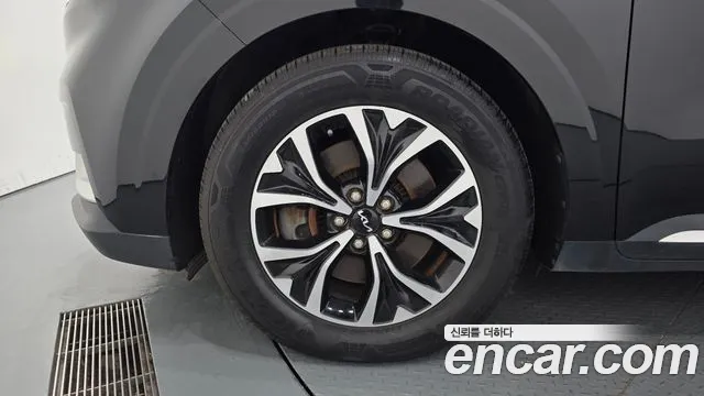Kia Carnival 2022 thumb 5