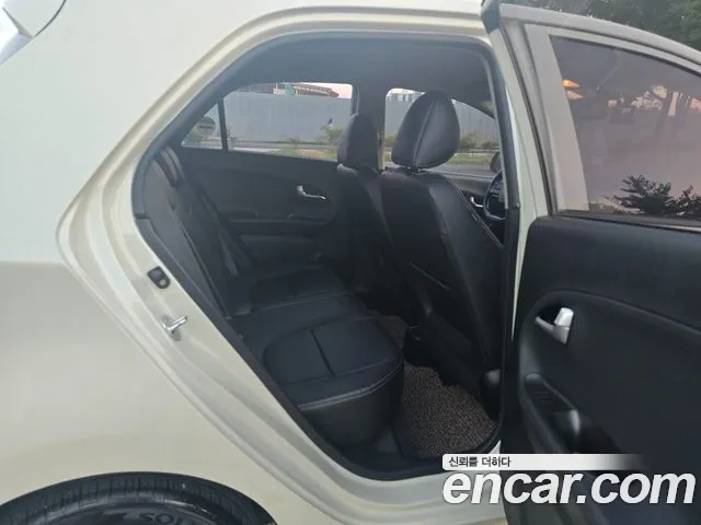 Kia Morning 2016 thumb 10