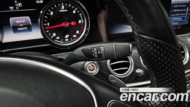 Mercedes-Benz E-Класс 2017 thumb 9