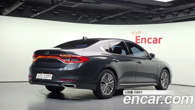 Hyundai Grandeur 2017 thumb 2