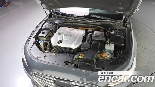 Hyundai Grandeur 2017 thumb 6