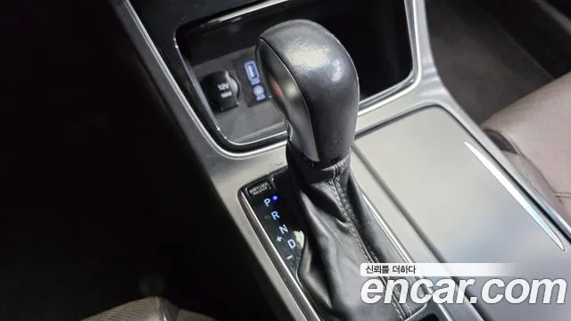 Hyundai Grandeur 2017 thumb 9