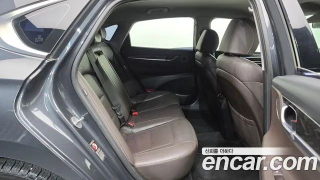 Hyundai Grandeur 2017 thumb 12