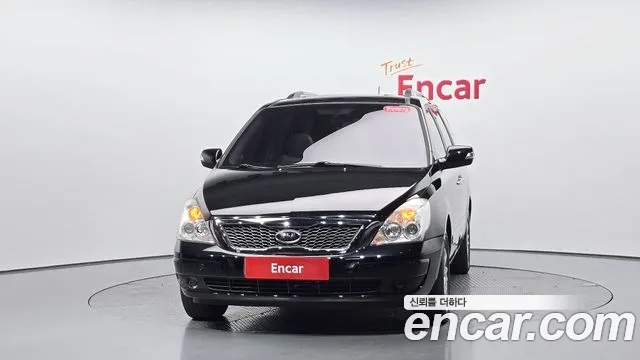 Kia Carnival 2012 thumb 2