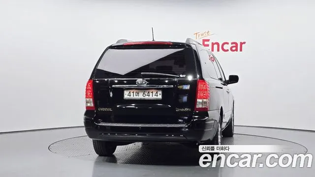 Kia Carnival 2012 thumb 3