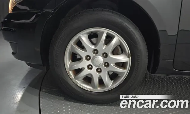 Kia Carnival 2012 thumb 4