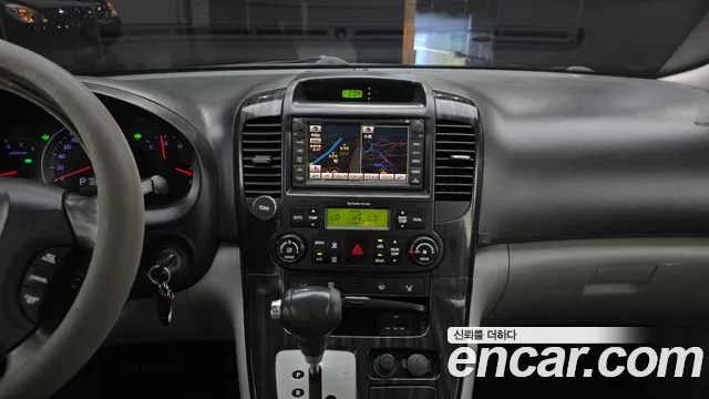 Kia Carnival 2012 thumb 12