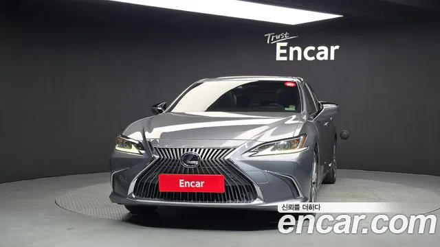 Lexus ES 2018 thumb 3