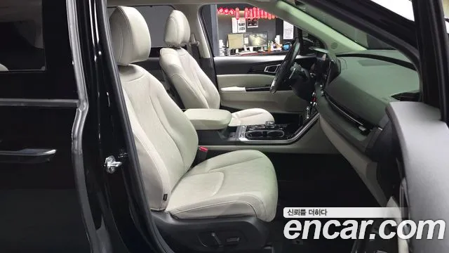Kia Carnival 2022 thumb 10