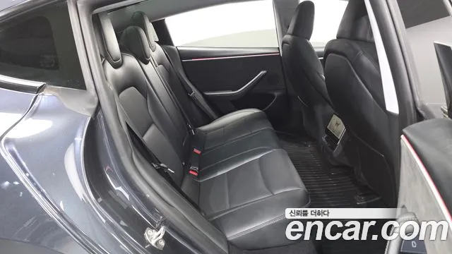 Tesla Model 3 2024 thumb 12