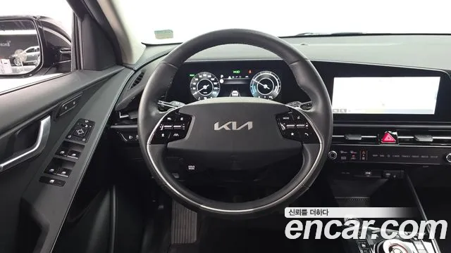 Kia Niro 2023 thumb 11
