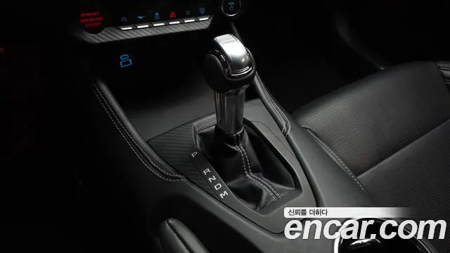 Ford Mustang Mach-E 2025 thumb 9